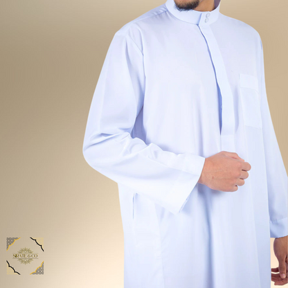 Qamis Classique Blanc – Élégance et Simplicité